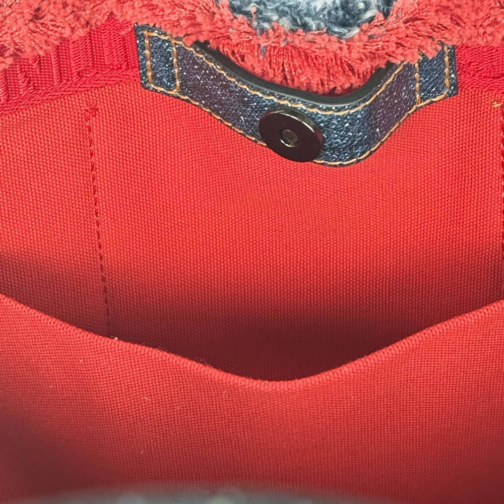 Christian Louboutin - Picture 9 of 13